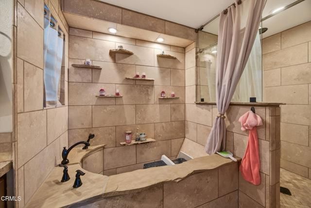 59 Rosehedge Lane, Oak Park, CA 91377