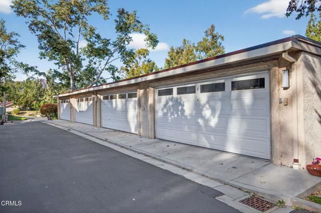 59 Rosehedge Lane, Oak Park, CA 91377