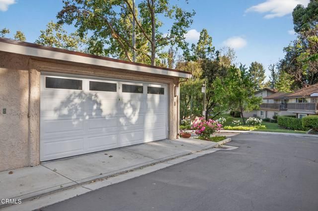 59 Rosehedge Lane, Oak Park, CA 91377