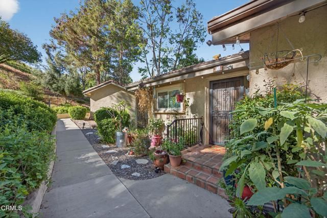59 Rosehedge Lane, Oak Park, CA 91377