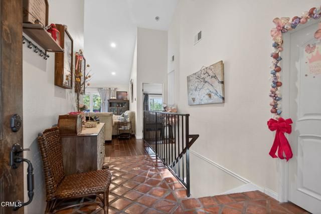 59 Rosehedge Lane, Oak Park, CA 91377