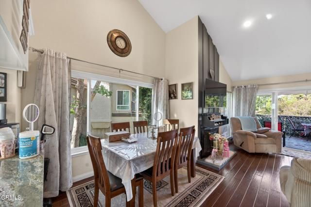 59 Rosehedge Lane, Oak Park, CA 91377