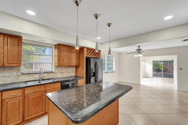 4721 Sarazen Drive, Hollywood, FL 33021