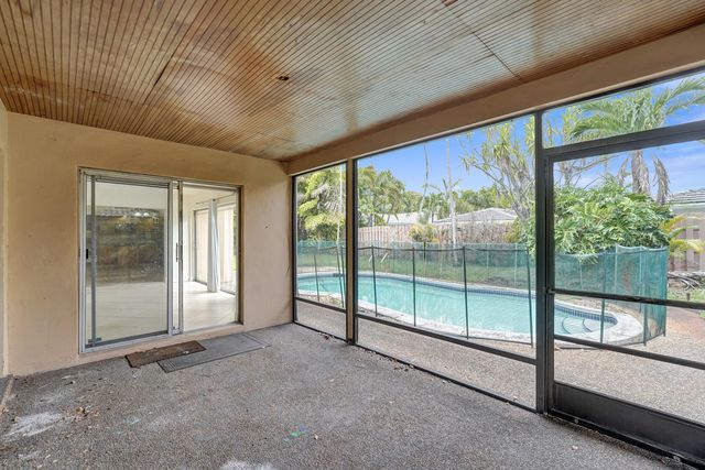 4721 Sarazen Drive, Hollywood, FL 33021