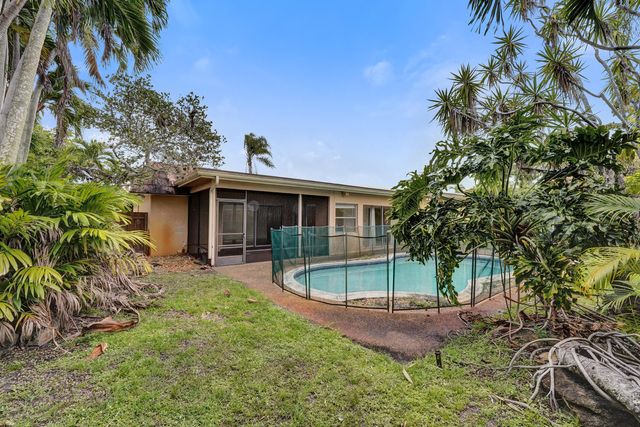 4721 Sarazen Drive, Hollywood, FL 33021