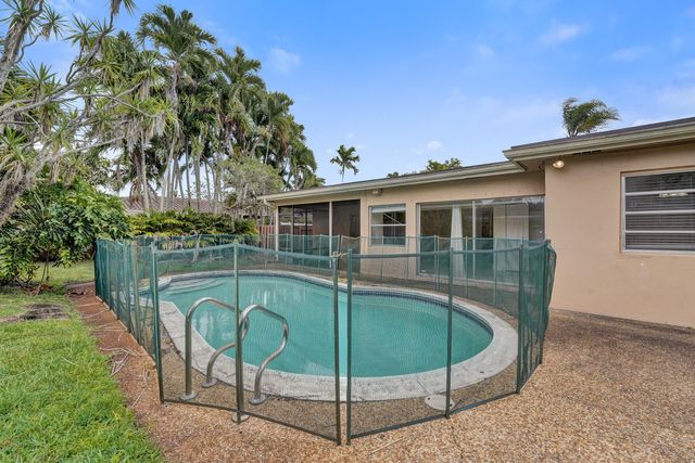 4721 Sarazen Drive, Hollywood, FL 33021