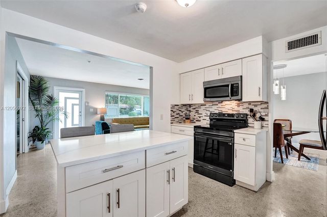 4508 Van Buren Street, Hollywood, FL 33021