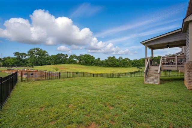 397 Frontier Dr, Clarksville, TN 37043