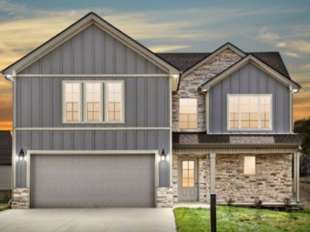 397 Frontier Dr, Clarksville, TN 37043