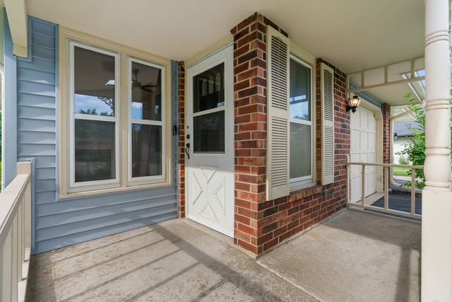 162 Pier Court, Naperville, IL 60565