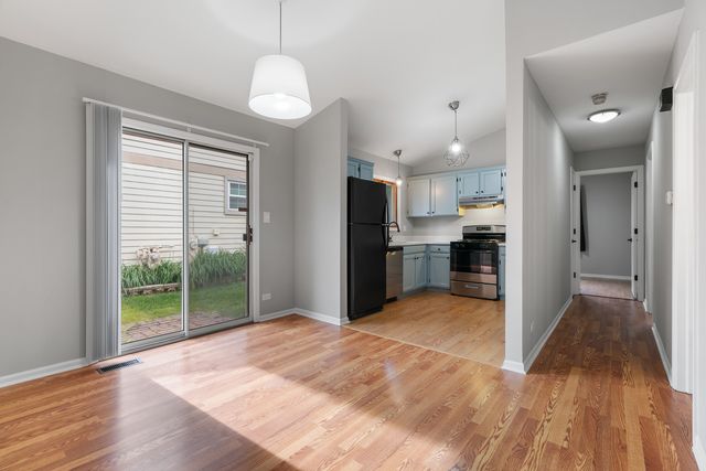 162 Pier Court, Naperville, IL 60565