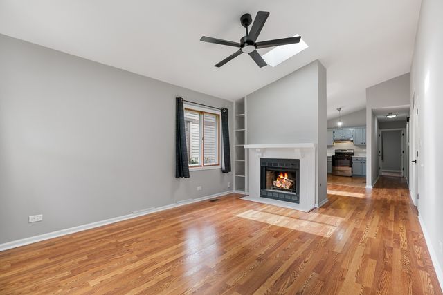 162 Pier Court, Naperville, IL 60565