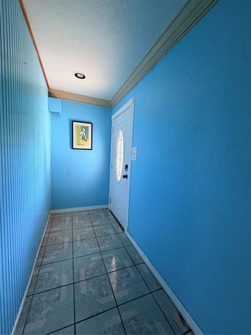 1915 N O Connor Road, Irving, TX 75061