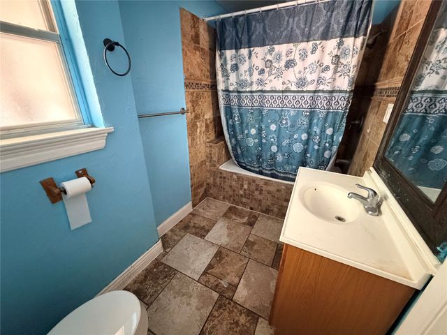 1915 N O Connor Road, Irving, TX 75061