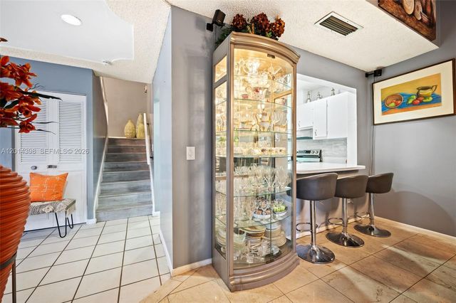 4582 Holly Lake Drive, Lake Worth, FL 33463