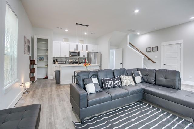 9305 Tower Street, Houston, TX 77088