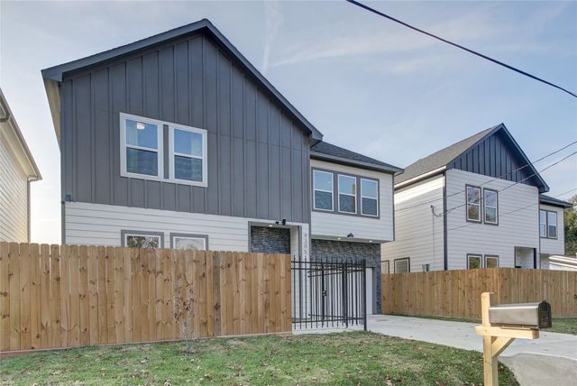 9305 Tower Street, Houston, TX 77088