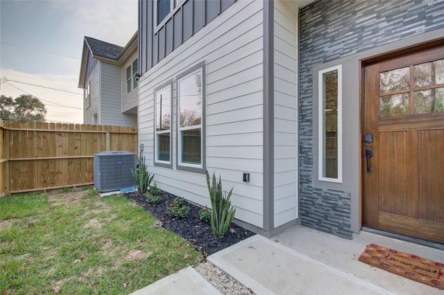 9305 Tower Street, Houston, TX 77088