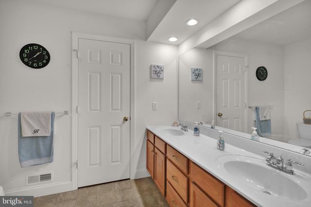 103 GOLDENFIELD DR, Lancaster, PA 17603