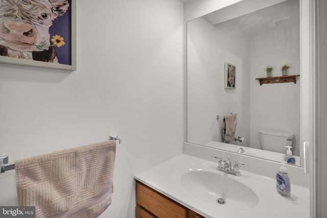 103 GOLDENFIELD DR, Lancaster, PA 17603