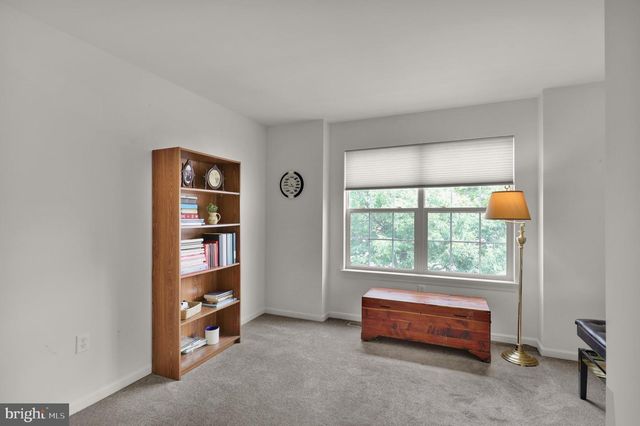 103 GOLDENFIELD DR, Lancaster, PA 17603