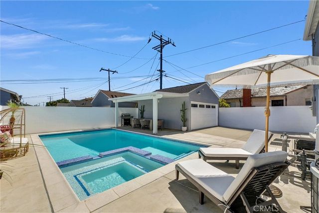 2628 Deerford, Lakewood, CA 90712