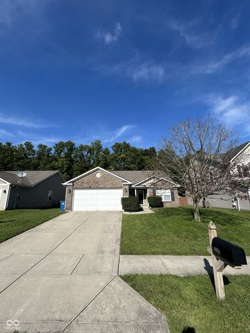 4351 Round Lake Bend, Indianapolis, IN 46234