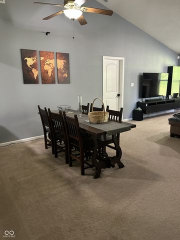 4351 Round Lake Bend, Indianapolis, IN 46234