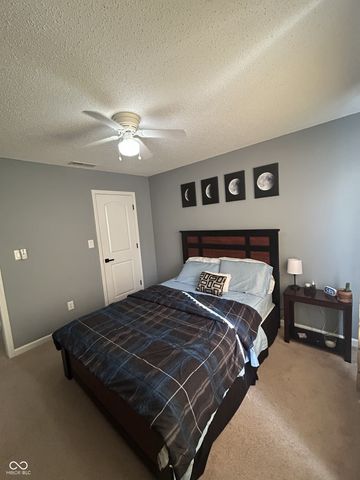 4351 Round Lake Bend, Indianapolis, IN 46234