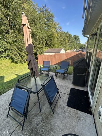 4351 Round Lake Bend, Indianapolis, IN 46234