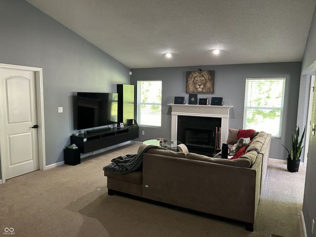 4351 Round Lake Bend, Indianapolis, IN 46234