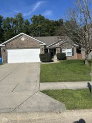 4351 Round Lake Bend, Indianapolis, IN 46234