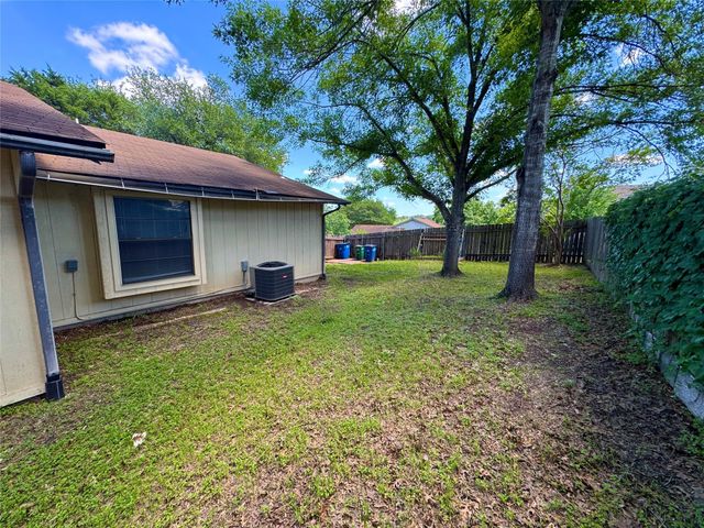 7206 Smokey Hill RD, Austin, TX 78736