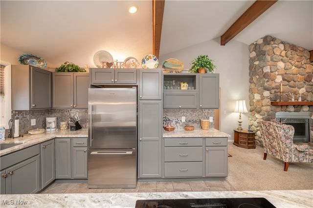 6942 Woodwalk Drive, Brecksville, OH 44141