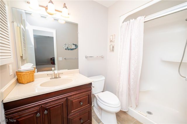 6942 Woodwalk Drive, Brecksville, OH 44141