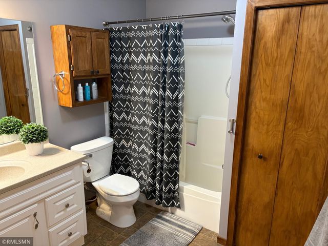 4126 Durham Court 136, Eagan, MN 55122