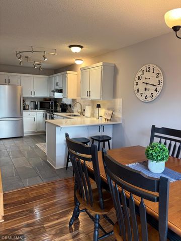 4126 Durham Court 136, Eagan, MN 55122