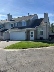 4126 Durham Court 136, Eagan, MN 55122