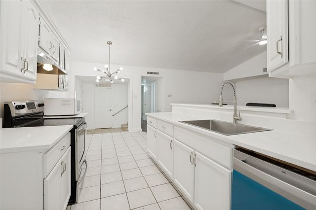 6028 Mcafee Drive, The Colony, TX 75056