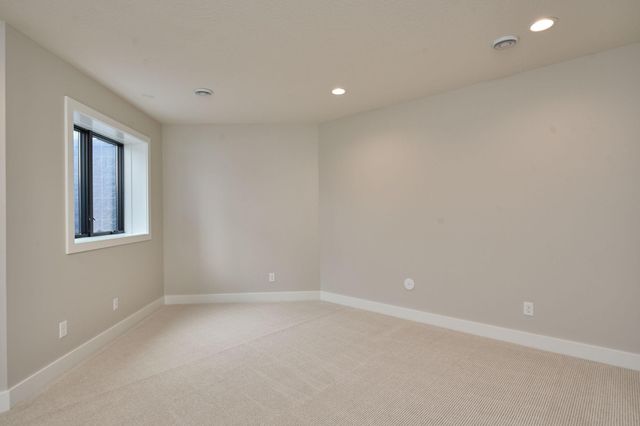 5259 Maggie May Lane SW, Rochester, MN 55902