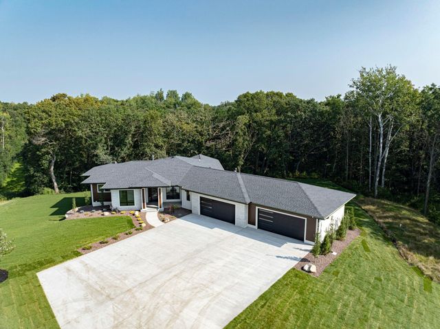5259 Maggie May Lane SW, Rochester, MN 55902