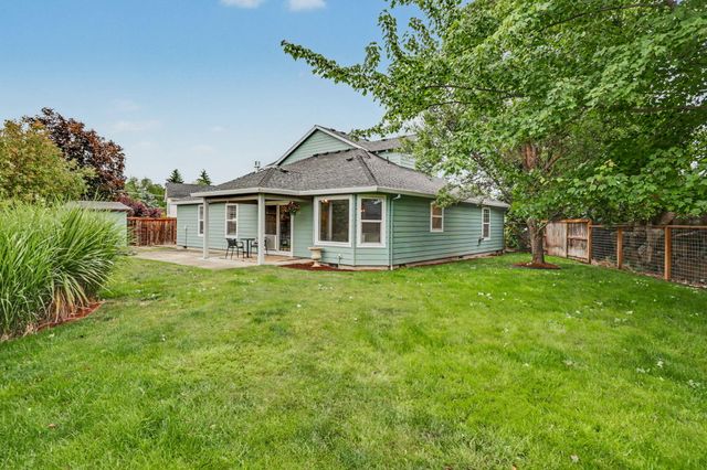 545 Diego Court, Central Point, OR 97502