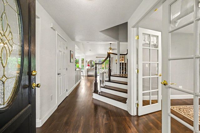 545 Diego Court, Central Point, OR 97502