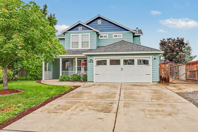 545 Diego Court, Central Point, OR 97502