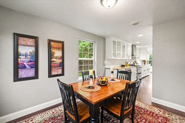 545 Diego Court, Central Point, OR 97502