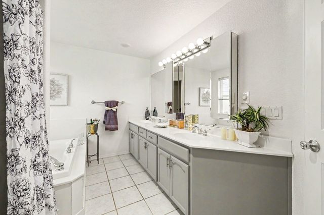 545 Diego Court, Central Point, OR 97502