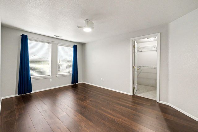 545 Diego Court, Central Point, OR 97502