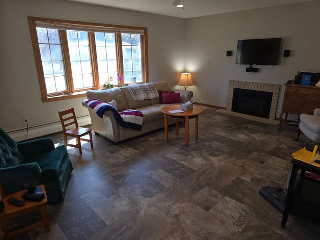 77 23rd Avenue N, Fargo, ND 58102