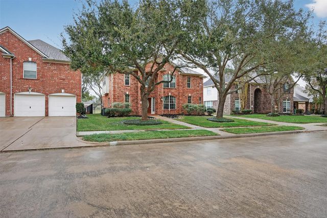 2107 Blue Water Bay Drive, Katy, TX 77494