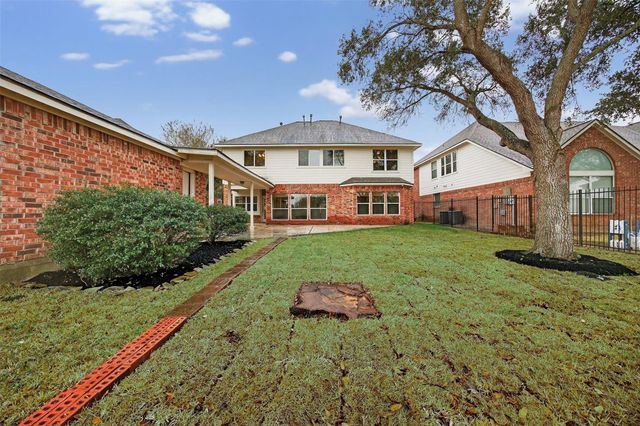 2107 Blue Water Bay Drive, Katy, TX 77494